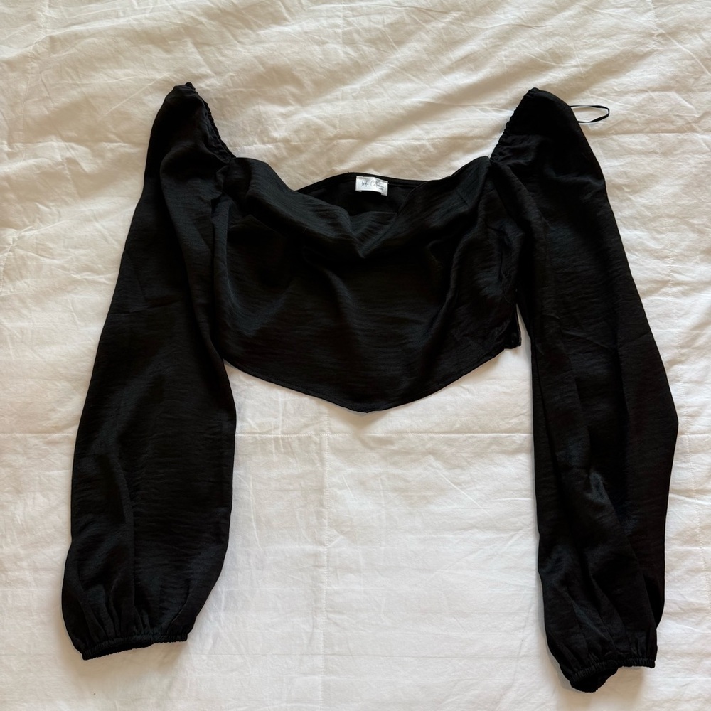 Tea Collection Black Puff Sleeve Cropped Top